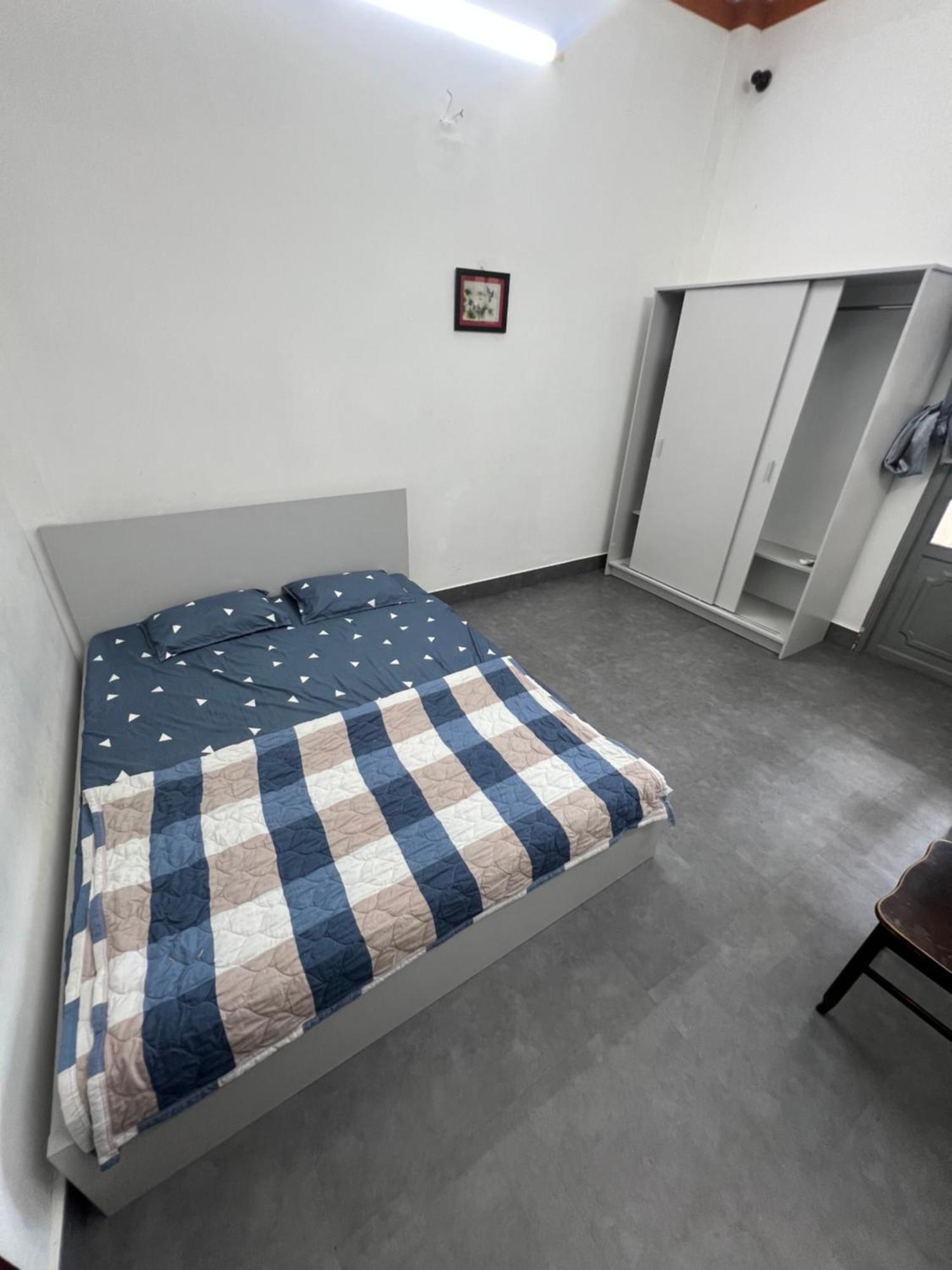 Apartment Ho Dich Vu Hoang Thu 4